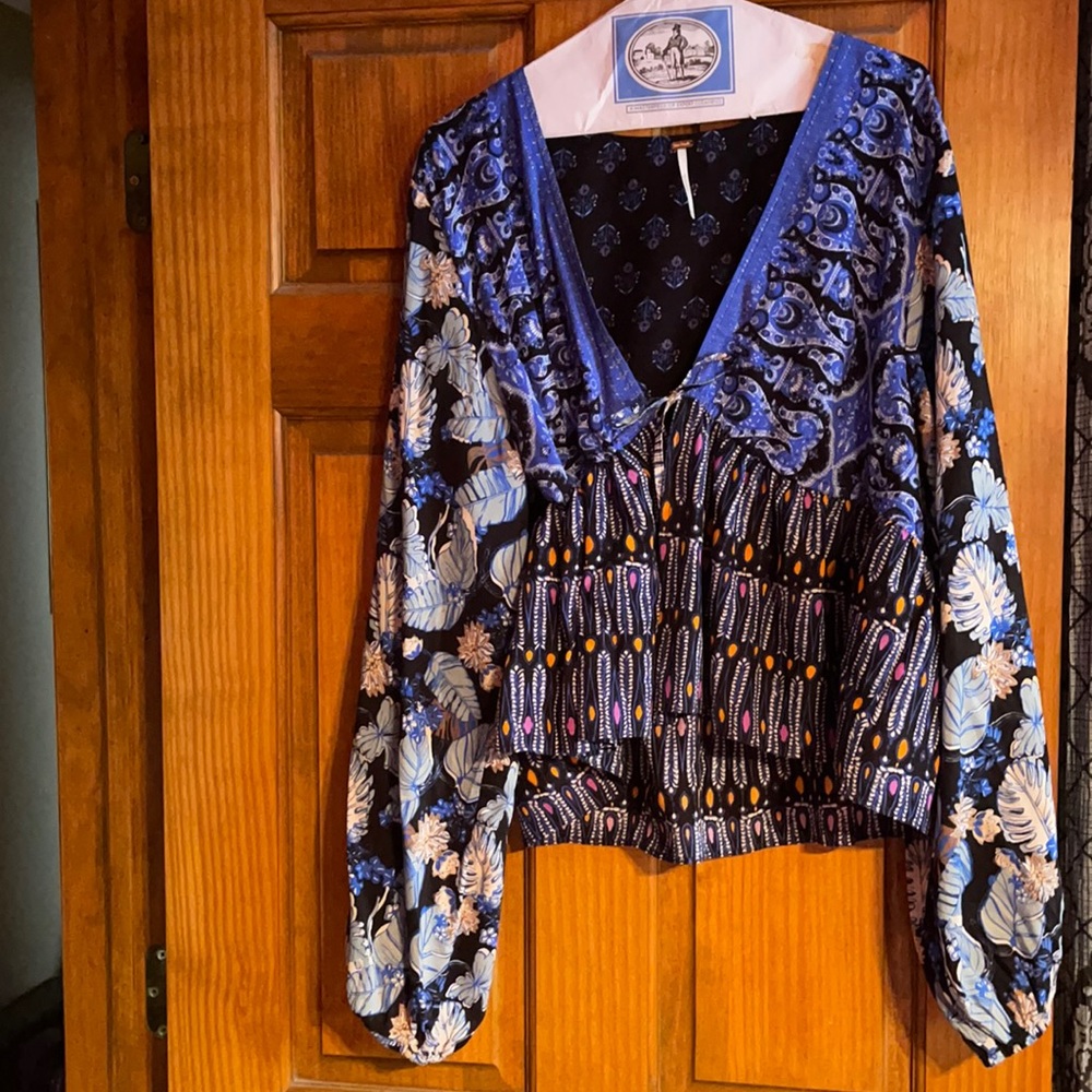 Beautiful bohemian style blouse/jacket.
